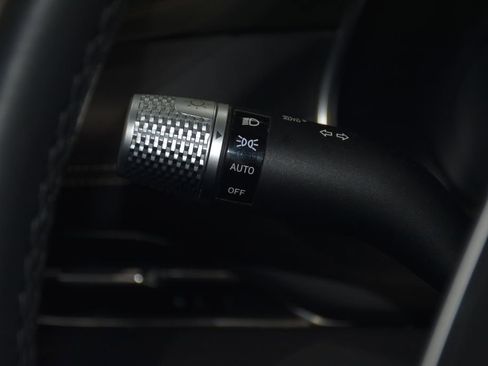 Used 2024 Genesis GV80 2.5T image 9