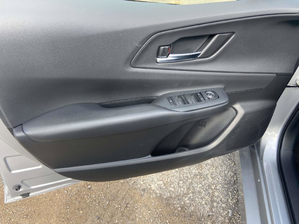 Used 2025 Toyota Prius Plug-In Hybrid FWD image 14