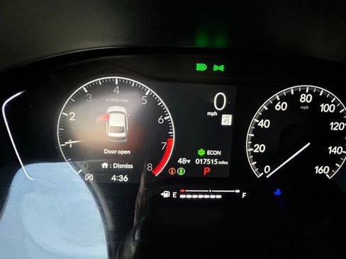 Used 2024 Honda Civic Sport image 29