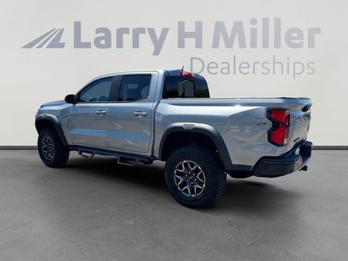Used 2026 Chevrolet Colorado ZR2 AWD/4WD image 3
