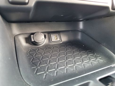 Used 2023 Toyota RAV4 XLE FWD image 20