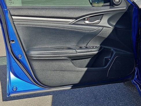 Used 2020 Honda Civic Touring image 17