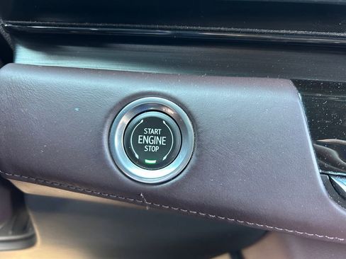 Used 2022 Cadillac Escalade ESV Sport Platinum image 32