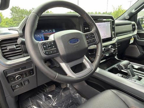 Used 2025 Ford F150 Lariat w/ Equipment Group 502A High AWD/4WD image 24