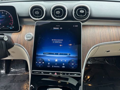 Used 2025 Mercedes-Benz C 300 4MATIC Sedan image 17