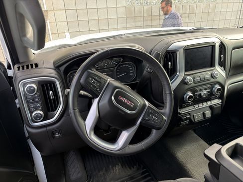 Used 2022 GMC Sierra 1500 Elevation AWD/4WD image 7