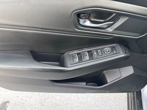 Certified 2023 Honda Accord EX image 9