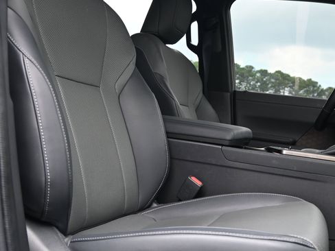 Used 2024 Lexus GX 550 w/ Cold Area Package image 16