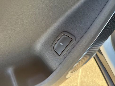 New 2026 GMC Acadia Denali w/ Super Cruise Package image 12