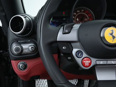 Certified 2023 Ferrari Portofino M image 30