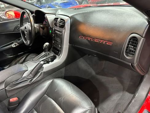 Used 2006 Chevrolet Corvette Convertible w/ Preferred Equipment Group image 9