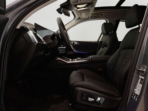 Certified 2025 BMW X7 xDrive40i image 15