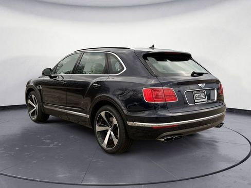 Used 2019 Bentley Bentayga image 18