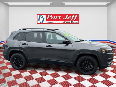 Used 2023 Jeep Cherokee Altitude Lux AWD/4WD image 3
