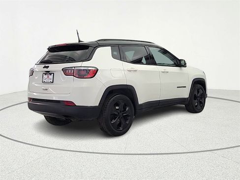 Used 2020 Jeep Compass Latitude image 7