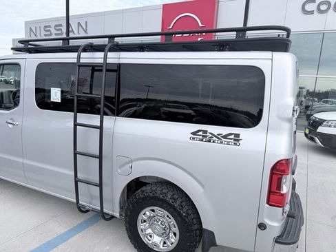 Used 2017 Nissan NV 3500 SL image 7