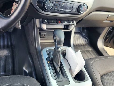 Used 2022 Chevrolet Colorado LT w/ Fleet Safety Package image 35