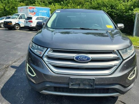Used 2017 Ford Edge Titanium w/ Equipment Group 301A AWD/4WD image 7