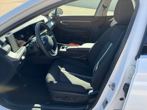Used 2025 Hyundai Sonata SEL FWD image 5