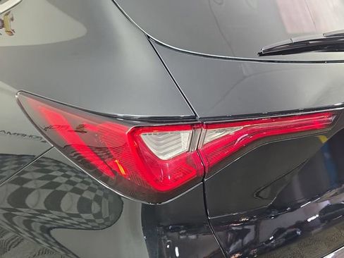 Used 2023 Acura MDX SH-AWD w/ Advance Package image 37