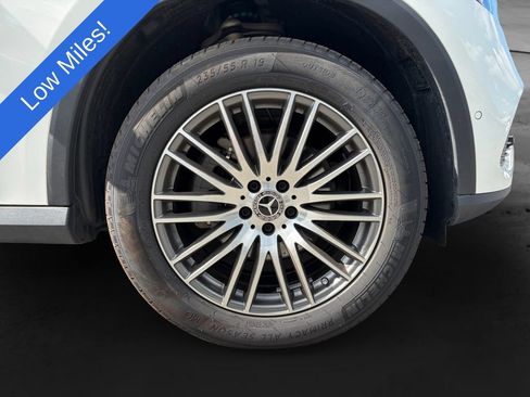 Used 2026 Mercedes-Benz GLC 300 4MATIC image 9