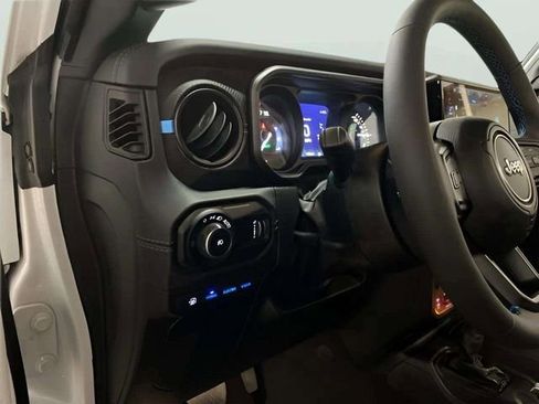 Used 2025 Jeep Wrangler Unlimited Rubicon 4xe w/ Safety Group image 50