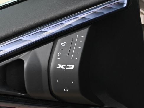 Certified 2025 BMW X3 xDrive30i w/ Premium Package image 33
