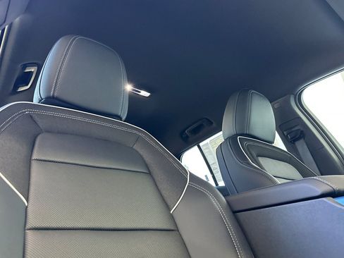 New 2026 Chevrolet Equinox EV LT w/ Convenience Package II FWD image 19