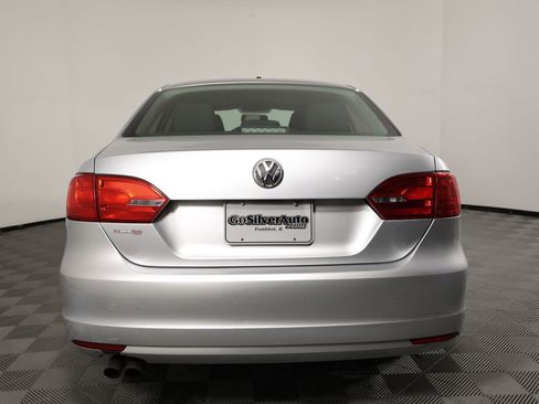 Used 2012 Volkswagen Jetta Sedan image 3
