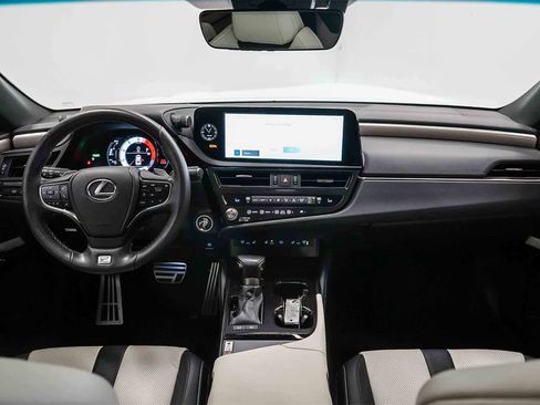 Used 2024 Lexus ES 300h F Sport image 12
