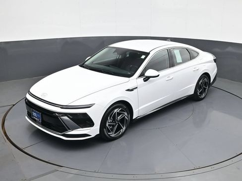 Certified 2026 Hyundai Sonata SEL FWD image 13