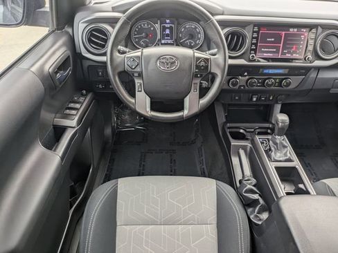 Used 2023 Toyota Tacoma TRD Off-Road image 12