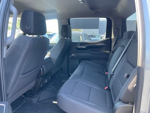 Used 2024 GMC Sierra 1500 Elevation AWD/4WD image 4
