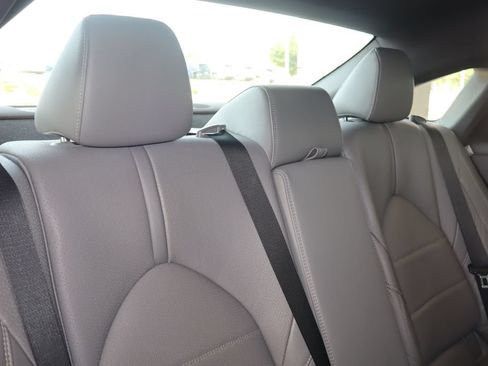 Used 2021 Toyota Avalon Limited w/ Advanced Safety Package FWD image 37