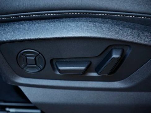 New 2026 Audi Q8 Premium Plus image 23