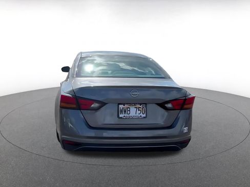 Used 2023 Nissan Altima 2.5 S FWD image 12