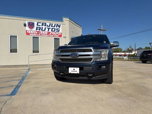 Used 2019 Ford F150 Platinum w/ Equipment Group 701A Luxury AWD/4WD image 3