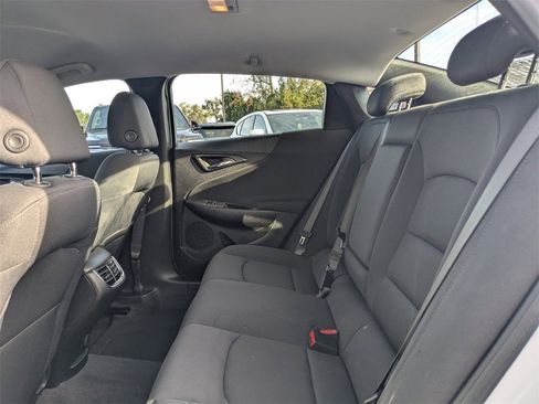 Used 2024 Chevrolet Malibu LT image 12