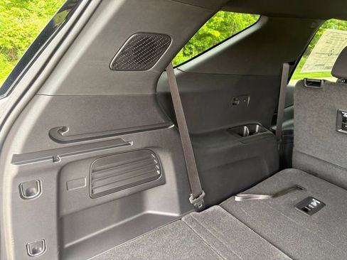 New 2026 Chevrolet Traverse LT w/ LPO, Floor Liner Package FWD image 49