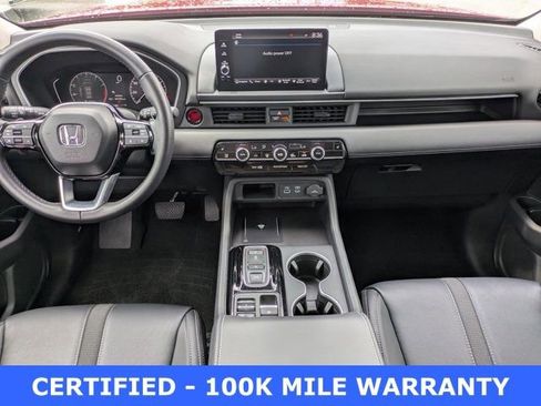 Used 2025 Honda Pilot Touring image 14