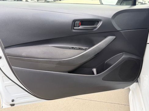 Used 2024 Toyota Corolla LE AWD/4WD image 18