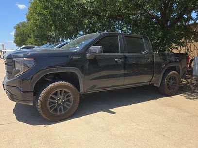 Used 2025 GMC Sierra 1500 Pro w/ Graphite Edition
