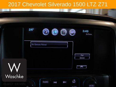 Used 2017 Chevrolet Silverado 1500 LTZ Z71 w/ Realtree Edition image 46