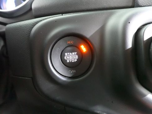 Used 2023 Jeep Wrangler Unlimited Sahara AWD/4WD image 22