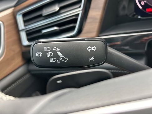 New 2026 Volkswagen Atlas SE image 28