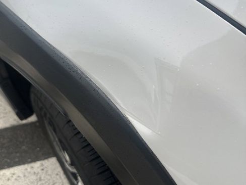 Used 2024 Subaru Outback Premium image 7