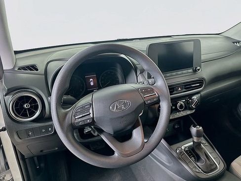Used 2023 Hyundai Kona SEL AWD/4WD image 9