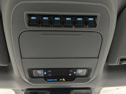 Used 2024 Ford F250 XL w/ XL Chrome Package image 25