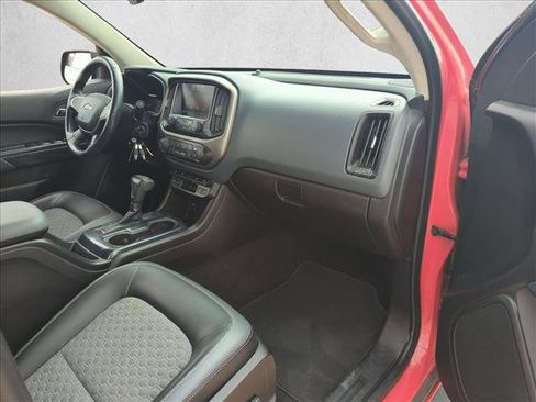 Used 2015 Chevrolet Colorado Z71 image 18
