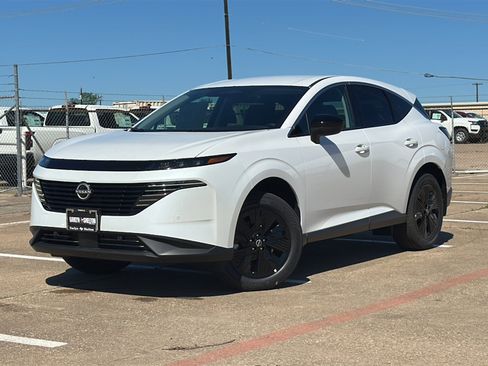 New 2025 Nissan Murano SV image 2
